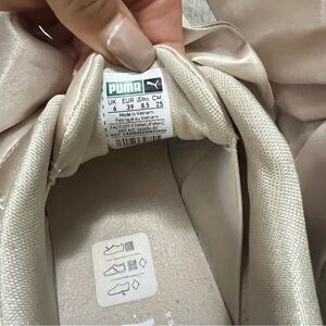 Puma fenty baby pink satin sneakers sz 8.5